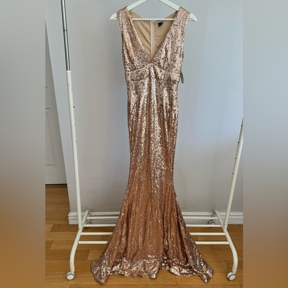 NWT🏷️ Windsor Rose Gold Gold Sequin V Neck Mermaid Formal Dress, S - Picture 3 of 15